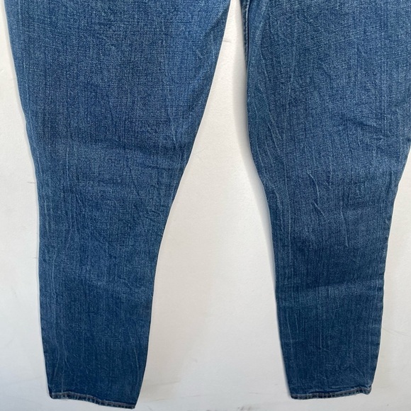 Abercrombie & Fitch The Skinny High Rise Jean - Picture 8 of 9